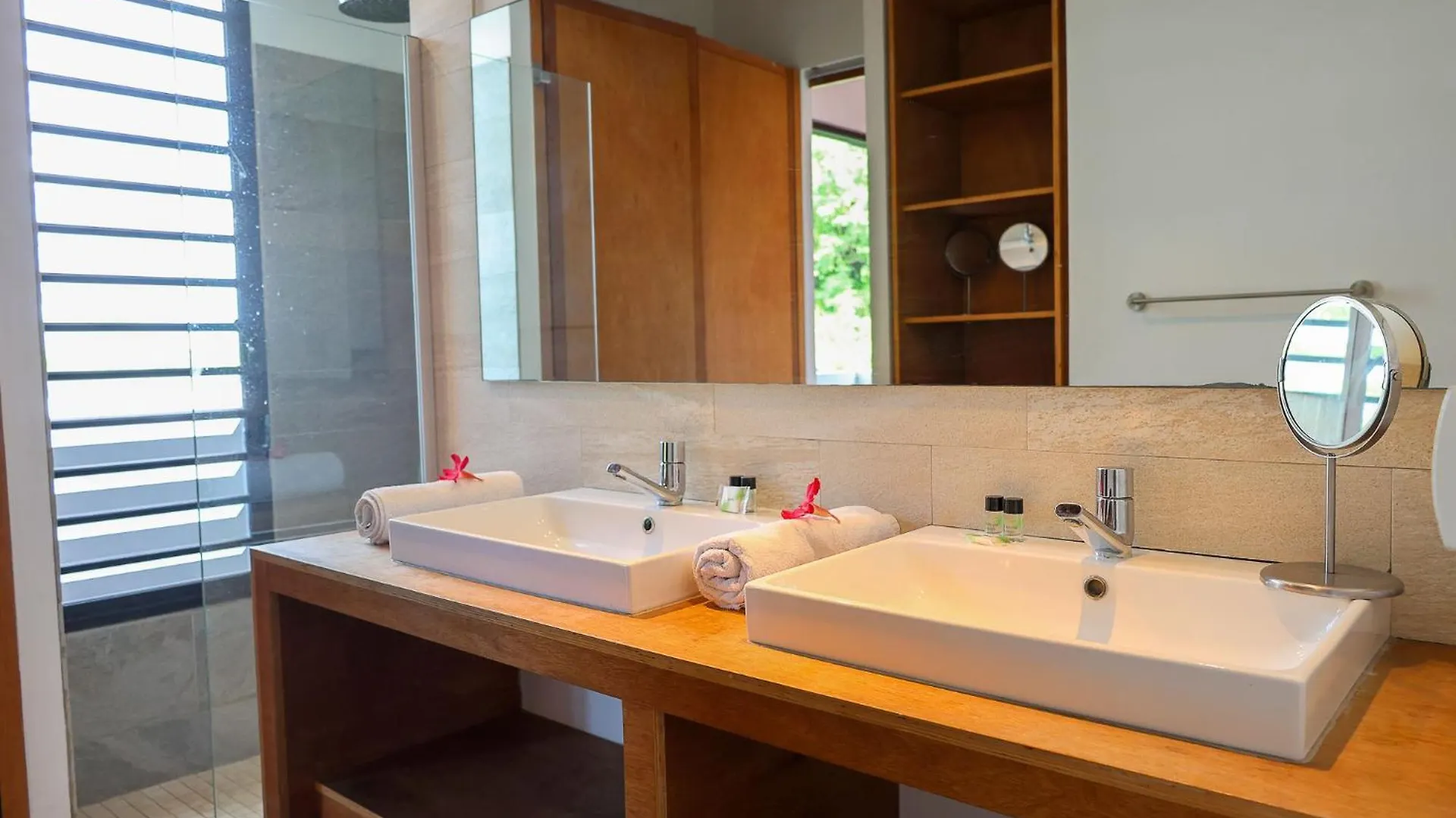 Villa Nou Cinq Vue Jungle Piscine Et Mer A 5 Min 哥西尔 瓜德罗普